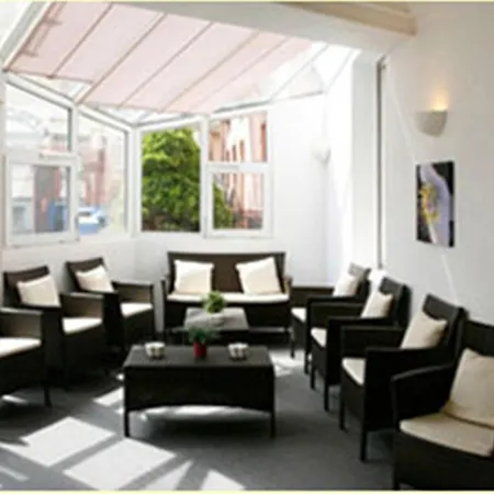 Отель Metropole 3*