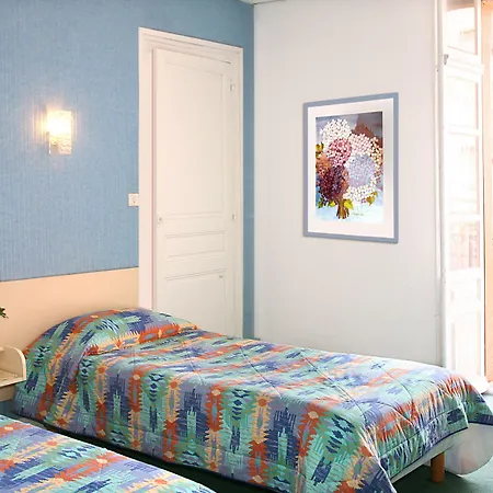 Ξενοδοχείο Metropole 3*